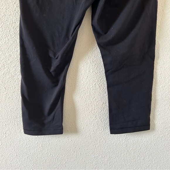 Lululemon Women’s Leggings 10 Black Cropped pull on stretchy gym Workout Flawd - Picture 7 of 9